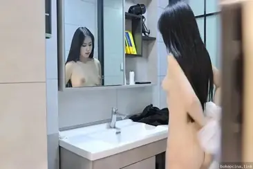 Dia Jaga Kesejahteraan Adiknya, Kontolnya Masuk Memek Tiap Malem