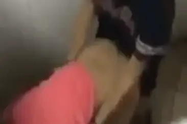 Pasangan ABG Mesum di WC Umum