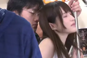 Si Cabul Beruntung Ngentot Siswi Nakal Sampe Memek Becek!